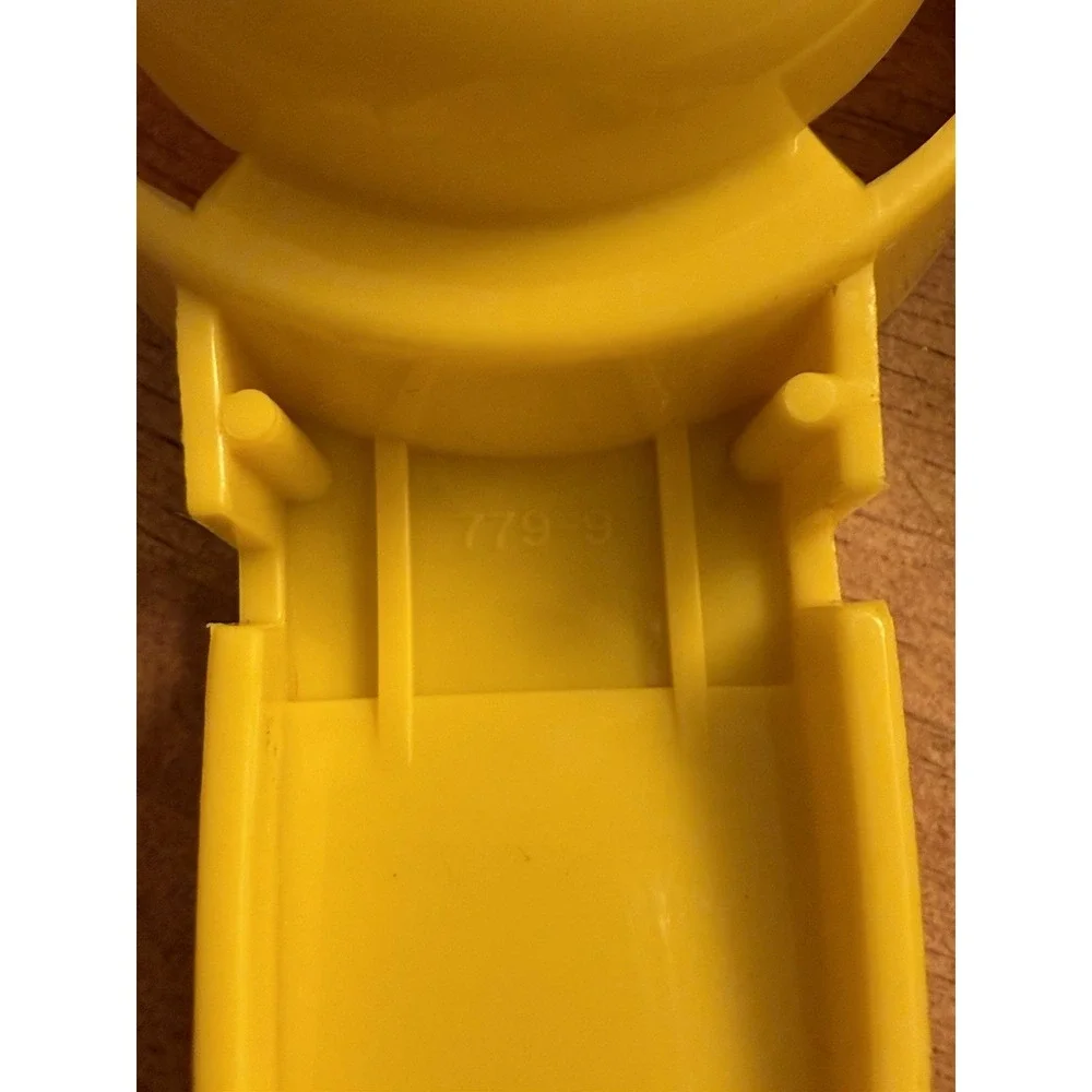 4 VTG TUPPERWARE Kitchen Gadgets, Yellow Egg Separator,Cup Strainer, Mini Funnel